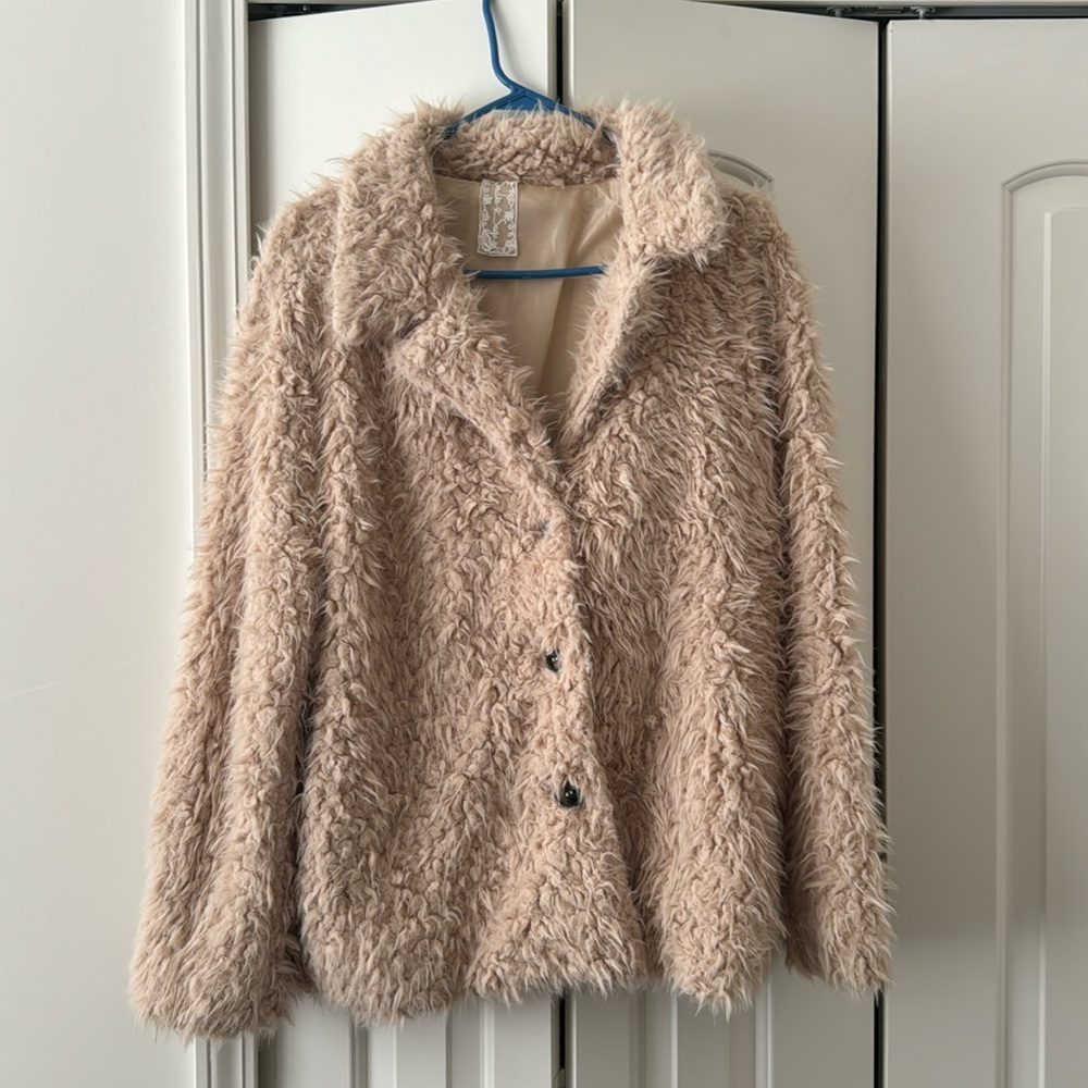 Sadie and Sage Teddy Jacket Size L